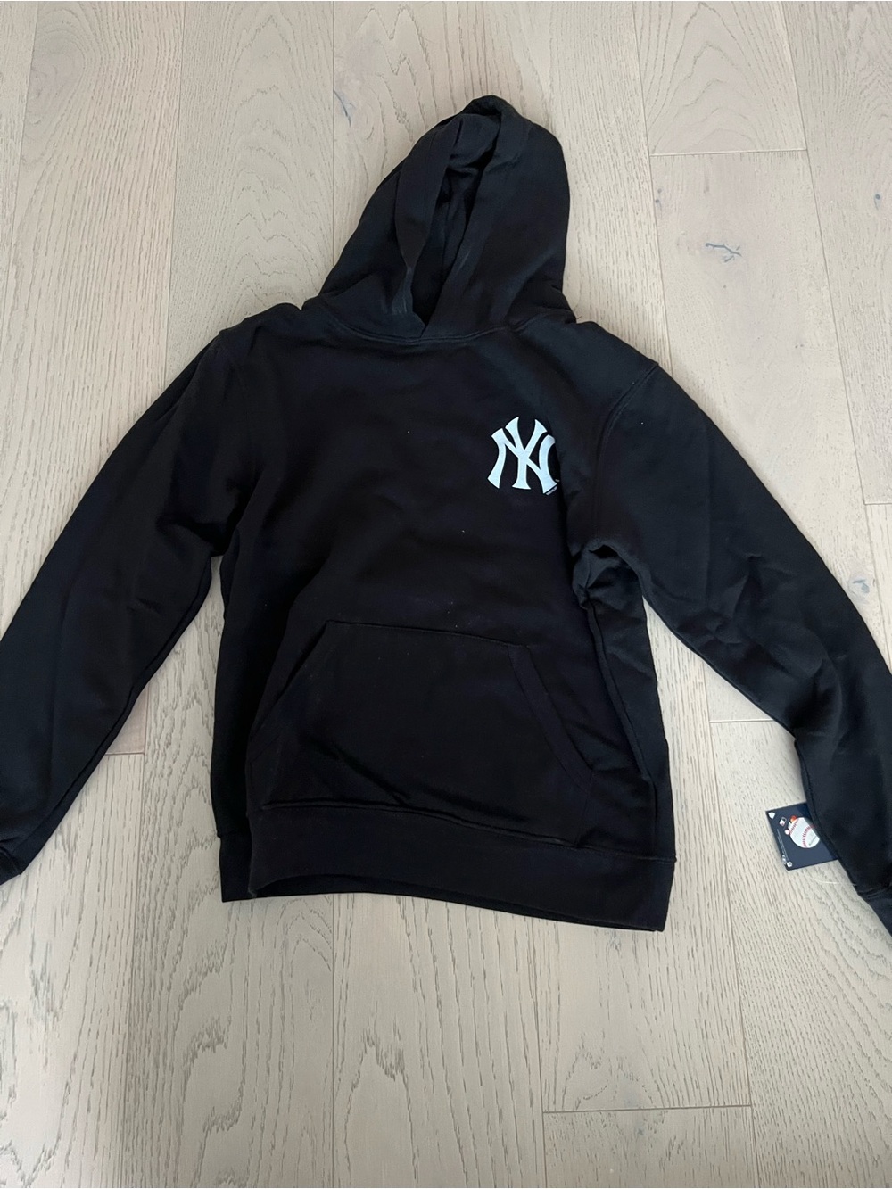 Genuine Merchandise Black Pullover Hoodie L/G